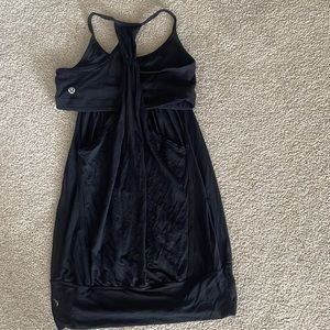 Lululemon athletica top with built in sports bra